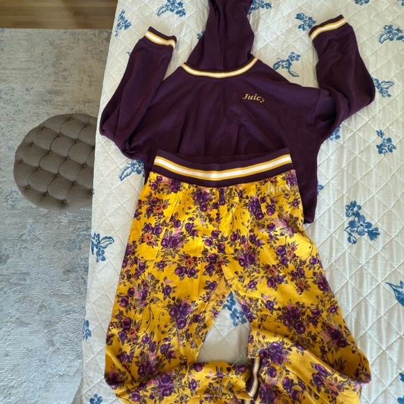 Juicy Couture Pants - Juicy Couture tracksuit set in Burgundy and florals